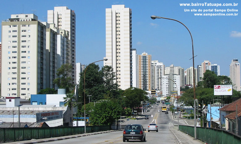 Avenida Azevedo, vista do Viaduto Carlos Ferraci